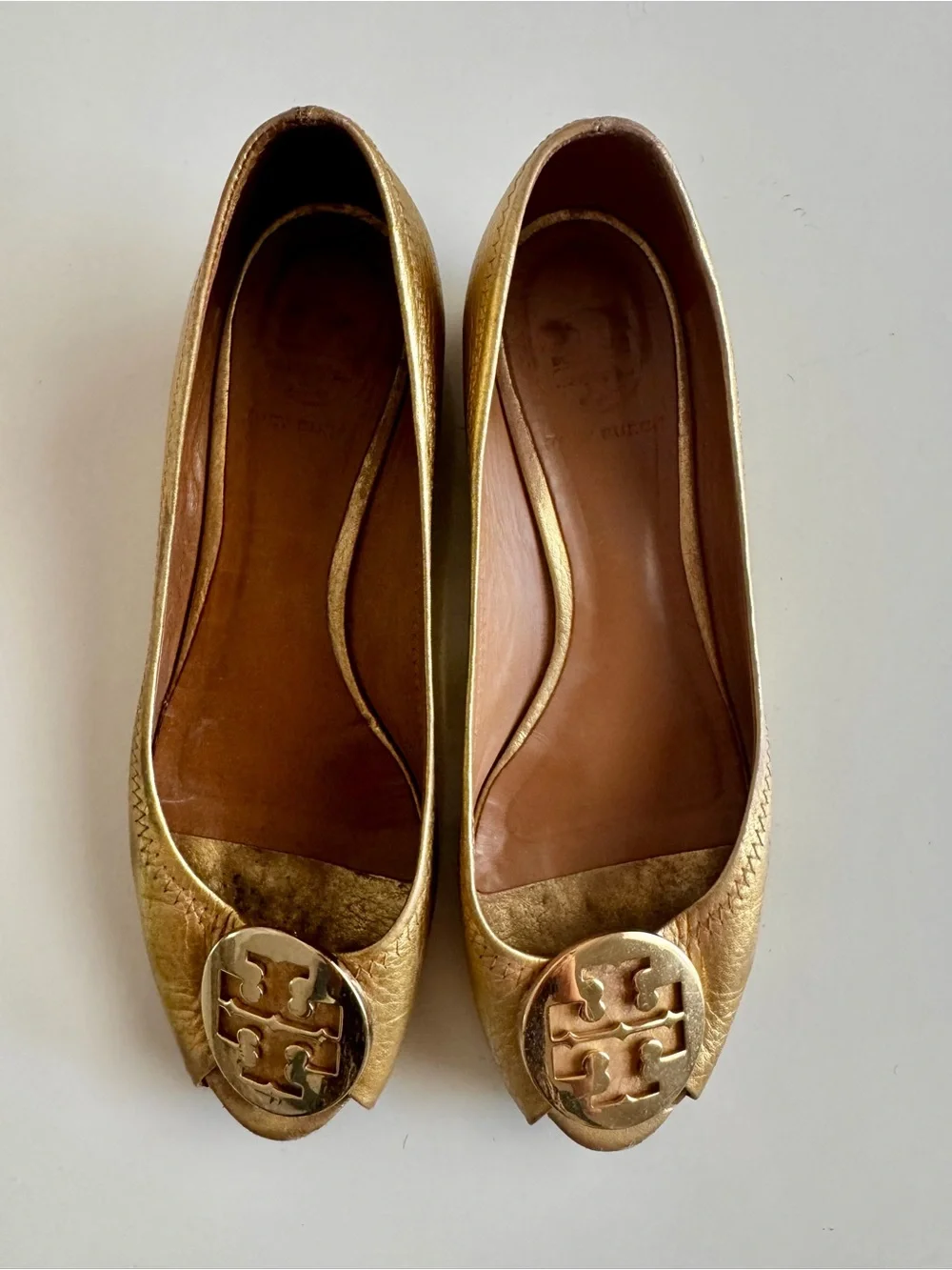 Tory Burch Gold Leather Ballet Flats with Logo Medallion